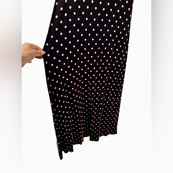 ❤️ EUC TANK TOP FIT AND FLARE MAXI DRESS. SO COMFORTABLE AND FLATTERING. SMALL - Picture 4 of 4